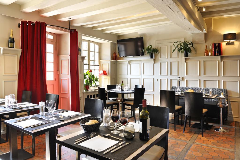 Le Saint-Jacques Hotel Cloyes-sur-le-Loir Bagian luar foto